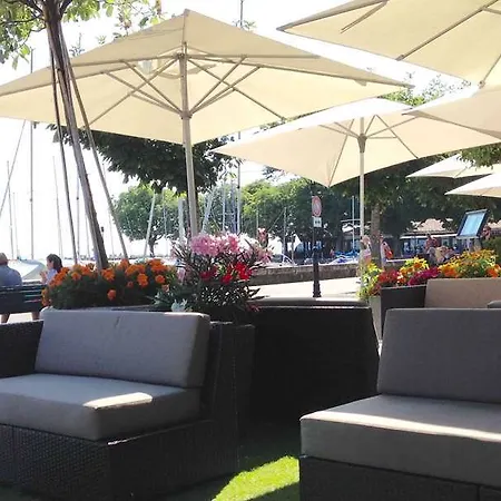 Rivage Restaurant Лютрі